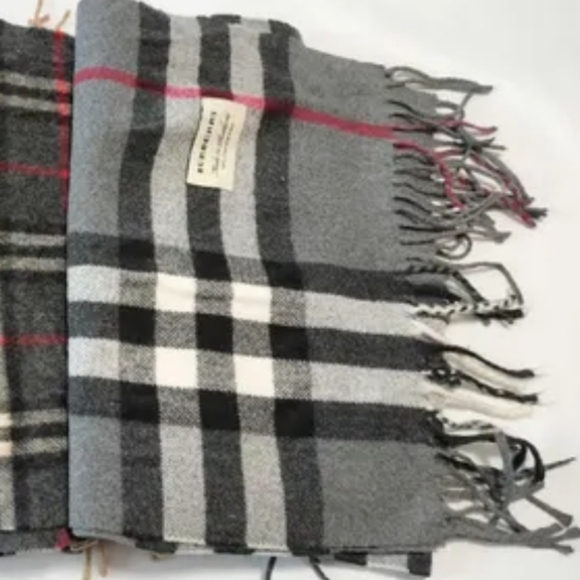 Burberry Made In Scothland CASHMERE - Picture 5 of 12